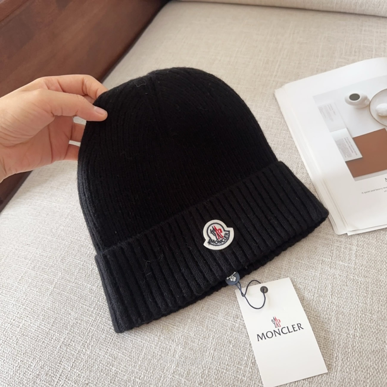 Moncler Logo Patch Beanie Black (3) - newkick.vip